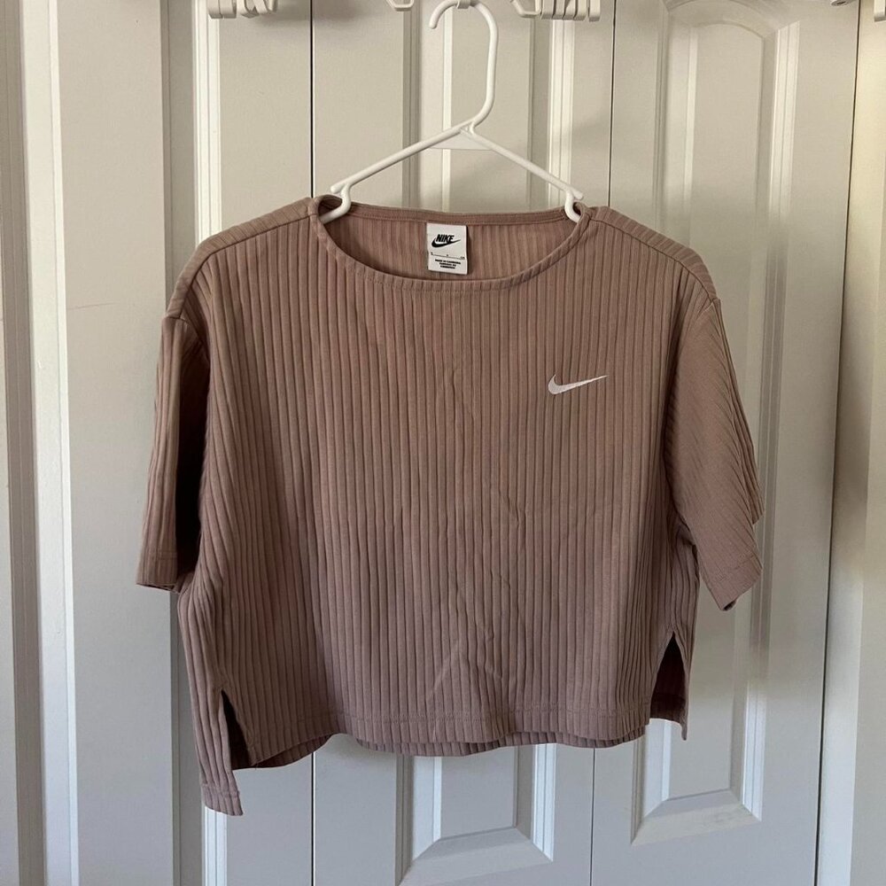Nike Women's Crop-top